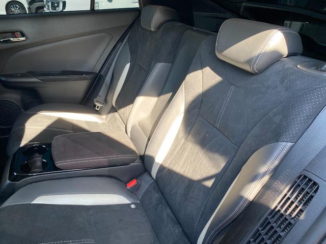 プリウスPHV Sナビパッケージ・GRスポーツ メーカーナビ11.6インチ フルセグ地デジTV ブルートゥース ビルトインETC2.0 バックカメラ プリクラッシュセーフティ レーダークルーズコントロール ルーフレザーシート シートヒーター(37枚目)