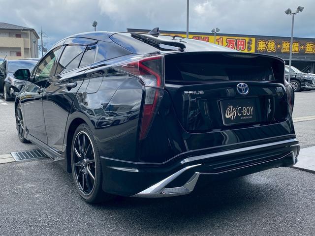 プリウス Sツーリングセレクション 純正9インチナビ ブルートゥース ビルトインETC ステアリングリモコン 合皮シート 社外18インチアルミ フルセグTV バックカメラ シートヒーター クルーズコントロール 革巻きステアリング(11枚目)