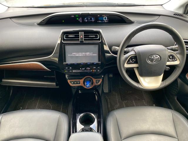 プリウス Sツーリングセレクション 純正9インチナビ ブルートゥース ビルトインETC ステアリングリモコン 合皮シート 社外18インチアルミ フルセグTV バックカメラ シートヒーター クルーズコントロール 革巻きステアリング(16枚目)