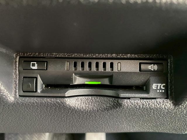 プリウス Sツーリングセレクション 純正9インチナビ ブルートゥース ビルトインETC ステアリングリモコン 合皮シート 社外18インチアルミ フルセグTV バックカメラ シートヒーター クルーズコントロール 革巻きステアリング(29枚目)