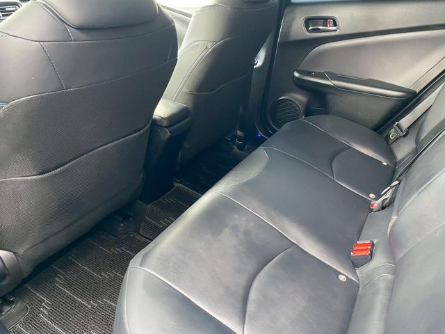 プリウス Sツーリングセレクション 純正9インチナビ ブルートゥース ビルトインETC ステアリングリモコン 合皮シート 社外18インチアルミ フルセグTV バックカメラ シートヒーター クルーズコントロール 革巻きステアリング(38枚目)