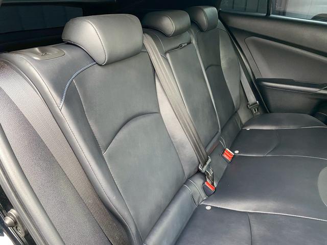 プリウス Sツーリングセレクション 純正9インチナビ ブルートゥース ビルトインETC ステアリングリモコン 合皮シート 社外18インチアルミ フルセグTV バックカメラ シートヒーター クルーズコントロール 革巻きステアリング(39枚目)