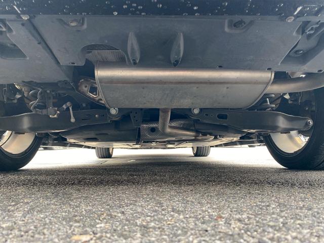 プリウス Sツーリングセレクション 純正9インチナビ ブルートゥース ビルトインETC ステアリングリモコン 合皮シート 社外18インチアルミ フルセグTV バックカメラ シートヒーター クルーズコントロール 革巻きステアリング(44枚目)