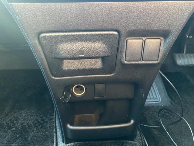 ヴォクシー ZS 煌II 純正10インチSDナビ フルセグ地デジTV ブルートゥース 純正12.8インチフリップダウン ビルトインETC2.0 両側パワースライドドア スライドドアサンシェード プリクラッシュセーフティ(21枚目)