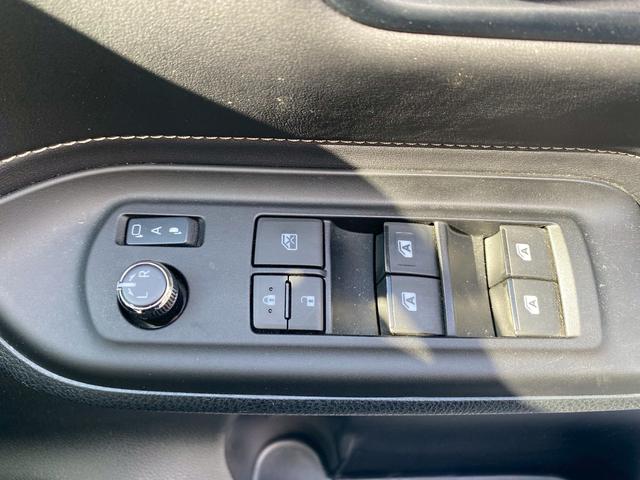 エスクァイア ハイブリッドGi ブラックテーラード 純正10インチSDナビ フルセグ地デジTV ブルートゥース ビルトインETC 両側パワースライドドア スライドドアサンシェード 前席シートヒーター スマートキー&プッシュスタート ドライブレコーダー(29枚目)