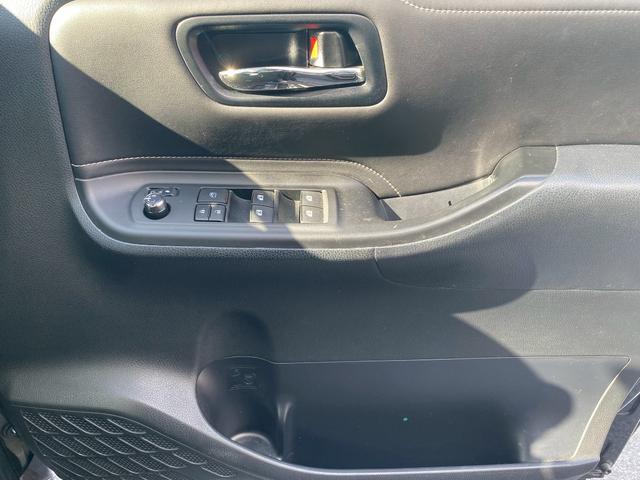 エスクァイア ハイブリッドGi ブラックテーラード 純正10インチSDナビ フルセグ地デジTV ブルートゥース ビルトインETC 両側パワースライドドア スライドドアサンシェード 前席シートヒーター スマートキー&プッシュスタート ドライブレコーダー(30枚目)