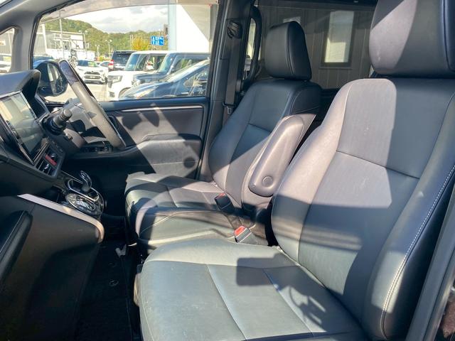 エスクァイア ハイブリッドGi ブラックテーラード 純正10インチSDナビ フルセグ地デジTV ブルートゥース ビルトインETC 両側パワースライドドア スライドドアサンシェード 前席シートヒーター スマートキー&プッシュスタート ドライブレコーダー(34枚目)