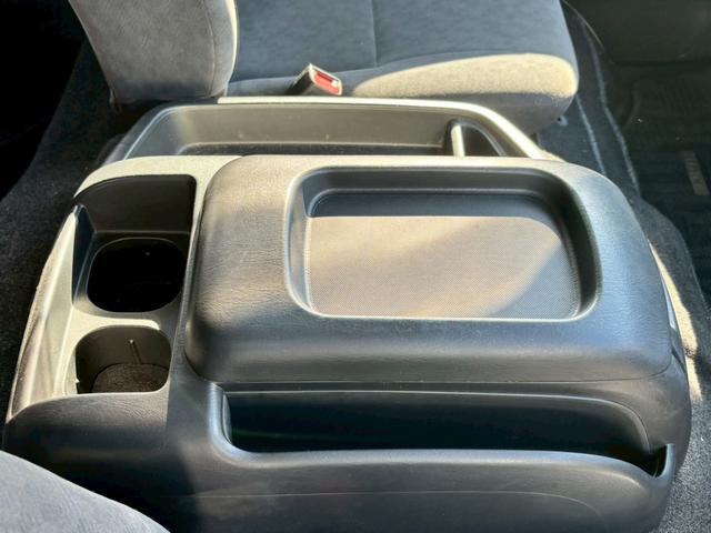 ハイエースワゴン GL 純正SDナビ ワンセグTV ブルートゥース バックカメラ AC100V電源 左側パワースライドドア ステアリングリモコン ドライブレコーダー プリクラッシュ オートエアコン リアクーラー&リアヒーター(24枚目)