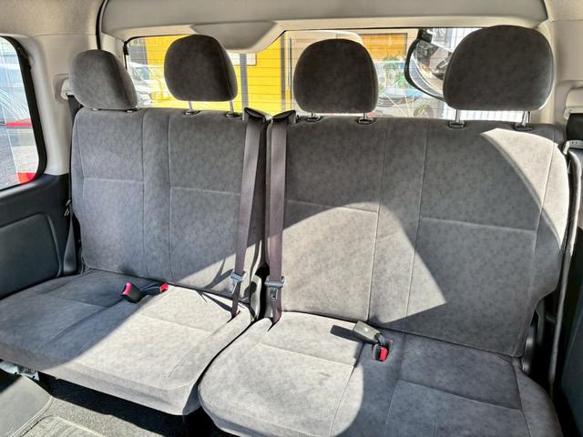 ハイエースワゴン GL 純正SDナビ ワンセグTV ブルートゥース バックカメラ AC100V電源 左側パワースライドドア ステアリングリモコン ドライブレコーダー プリクラッシュ オートエアコン リアクーラー&リアヒーター(37枚目)