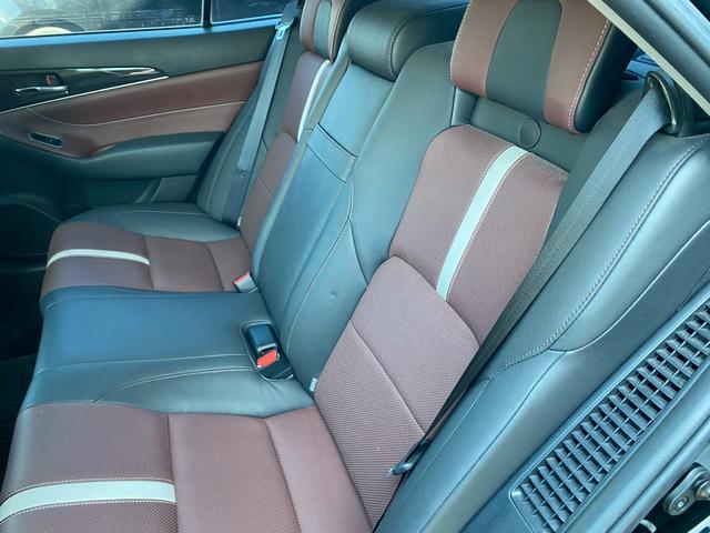 クラウンハイブリッド アスリートS ブラックスタイル 純正HDDマルチ フルセグ地デジTV ブルートゥース タッチパネルオートエアコン 本革シート&シートエアコン パワーシート クルーズコントロール クリアランスソナー 社外コンビハンドル バックカメラ(39枚目)