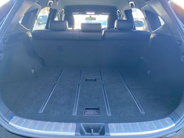 ハリアーハイブリッド エレガンス メーカーOPSDナビ フルセグ地デジTV ブルートゥース ブルーレイ再生 黒革パワーシート シートヒーター ビルトインETC バックカメラ USB&AUX入力 LEDルームランプ 4WD(14枚目)