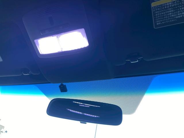 ハリアーハイブリッド エレガンス メーカーOPSDナビ フルセグ地デジTV ブルートゥース ブルーレイ再生 黒革パワーシート シートヒーター ビルトインETC バックカメラ USB&AUX入力 LEDルームランプ 4WD(28枚目)