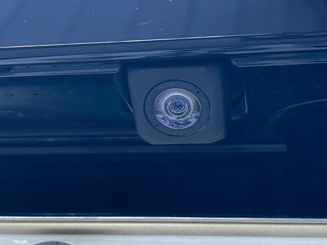 ハリアーハイブリッド エレガンス メーカーOPSDナビ フルセグ地デジTV ブルートゥース ブルーレイ再生 黒革パワーシート シートヒーター ビルトインETC バックカメラ USB&AUX入力 LEDルームランプ 4WD(39枚目)