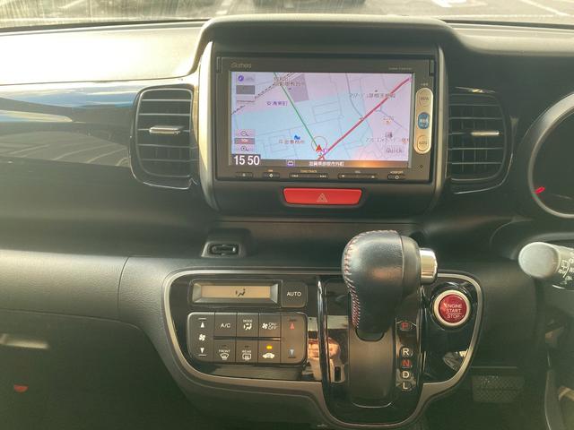 N-BOXカスタム 2トーンカラースタイル G・Aパッケージ ギャザスメモリーナビ ワンセグTV ブルートゥース バックカメラ ETC車載器 左側パワースライドドア ディスチャージヘッドライト フォグランプ ステアリングリモコン 革巻ハンドル ベンチシート(20枚目)