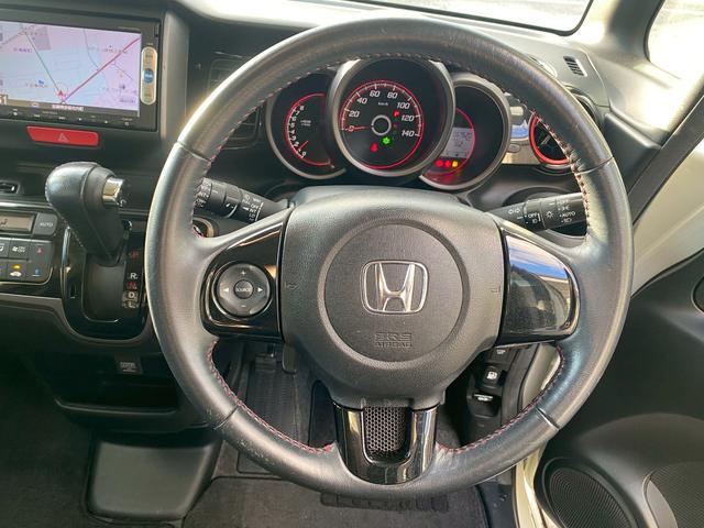 N-BOXカスタム 2トーンカラースタイル G・Aパッケージ ギャザスメモリーナビ ワンセグTV ブルートゥース バックカメラ ETC車載器 左側パワースライドドア ディスチャージヘッドライト フォグランプ ステアリングリモコン 革巻ハンドル ベンチシート(24枚目)