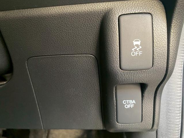 N-BOXカスタム 2トーンカラースタイル G・Aパッケージ ギャザスメモリーナビ ワンセグTV ブルートゥース バックカメラ ETC車載器 左側パワースライドドア ディスチャージヘッドライト フォグランプ ステアリングリモコン 革巻ハンドル ベンチシート(28枚目)