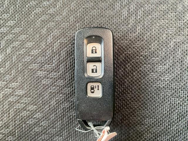 N-BOXカスタム 2トーンカラースタイル G・Aパッケージ ギャザスメモリーナビ ワンセグTV ブルートゥース バックカメラ ETC車載器 左側パワースライドドア ディスチャージヘッドライト フォグランプ ステアリングリモコン 革巻ハンドル ベンチシート(40枚目)