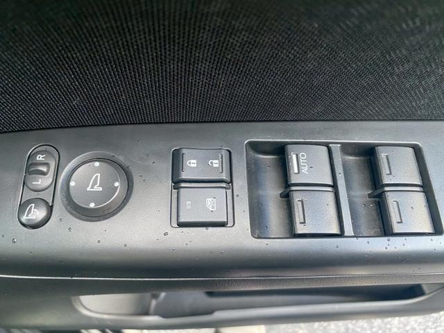 N-BOXカスタム G・Lパッケージ カロッツェリアHDDナビ フルセグ地デジTV ブルートゥース 両側パワースライドドア ETC車載器 ディスチャージヘッドライト スライドドアサンシェード オートリトラーミラー(27枚目)