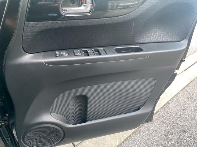 N-BOXカスタム G・Lパッケージ カロッツェリアHDDナビ フルセグ地デジTV ブルートゥース 両側パワースライドドア ETC車載器 ディスチャージヘッドライト スライドドアサンシェード オートリトラーミラー(28枚目)