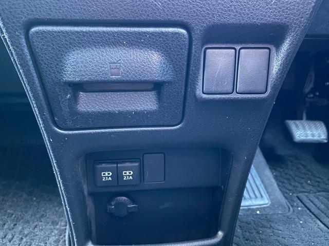 ヴォクシー ZS バックカメラ TVキット 純正ドラレコ 7人乗り ステアリングスイッチ フルセグTV ブルートゥース ビルトインETC クルーズコントロール トヨタセーフティプラス 両側パワースライドドア(23枚目)