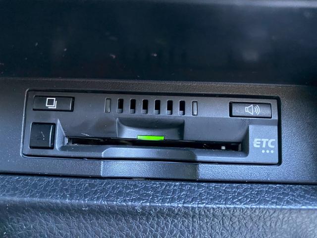 ヴォクシー ZS バックカメラ TVキット 純正ドラレコ 7人乗り ステアリングスイッチ フルセグTV ブルートゥース ビルトインETC クルーズコントロール トヨタセーフティプラス 両側パワースライドドア(29枚目)