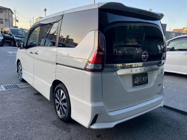 セレナ ハイウェイスター　純正９インチナビ　ブルートゥース　パーキングアシスト　両側パワースライドドア　フルセグＴＶ　パノラマモニター付き　ドライブレコーダー（11枚目）