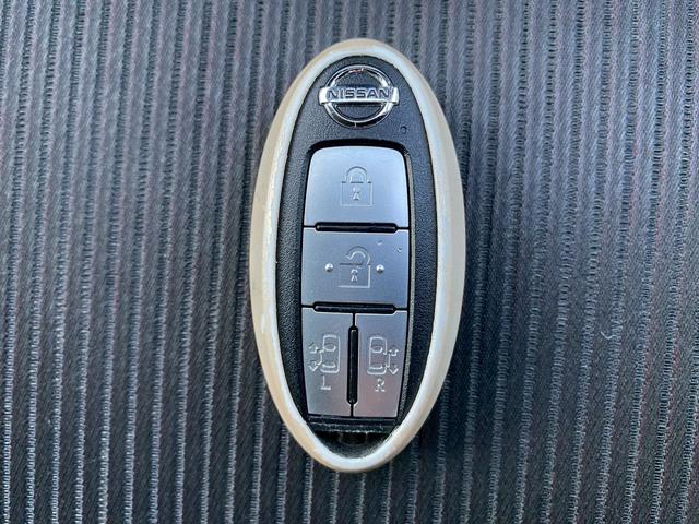 セレナ ハイウェイスター　純正９インチナビ　ブルートゥース　パーキングアシスト　両側パワースライドドア　フルセグＴＶ　パノラマモニター付き　ドライブレコーダー（43枚目）