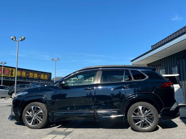 カローラクロス ハイブリッド　Ｚ　純正ディスプレイオーディオ　ナビキット　ブルートゥース　ビルトインＥＴＣ２．０　パノラミックビューモニター　運転席パワーシート　前席シートヒーター　パノラミックガラスルーフ　プリクラッシュセーフティ（12枚目）