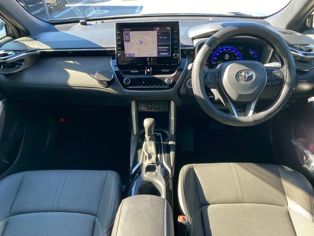 カローラクロス ハイブリッド　Ｚ　純正ディスプレイオーディオ　ナビキット　ブルートゥース　ビルトインＥＴＣ２．０　パノラミックビューモニター　運転席パワーシート　前席シートヒーター　パノラミックガラスルーフ　プリクラッシュセーフティ（14枚目）