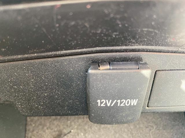 カローラクロス ハイブリッド　Ｚ　純正ディスプレイオーディオ　ナビキット　ブルートゥース　ビルトインＥＴＣ２．０　パノラミックビューモニター　運転席パワーシート　前席シートヒーター　パノラミックガラスルーフ　プリクラッシュセーフティ（21枚目）