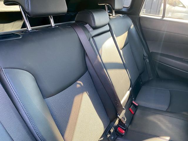 カローラクロス ハイブリッド　Ｚ　純正ディスプレイオーディオ　ナビキット　ブルートゥース　ビルトインＥＴＣ２．０　パノラミックビューモニター　運転席パワーシート　前席シートヒーター　パノラミックガラスルーフ　プリクラッシュセーフティ（34枚目）