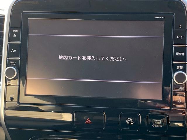 セレナ ライダー　オーテック３０ｔｈアニバーサリー　純正９インチＳＤナビ　フルセグ地デジＴＶ　ブルートゥース　アラウンドビューモニター　純正フリップダウンモニター　ホワイトレタータイヤ　シートヒーター　社外コンビハンドル　エマージェンシーブレーキ（19枚目）