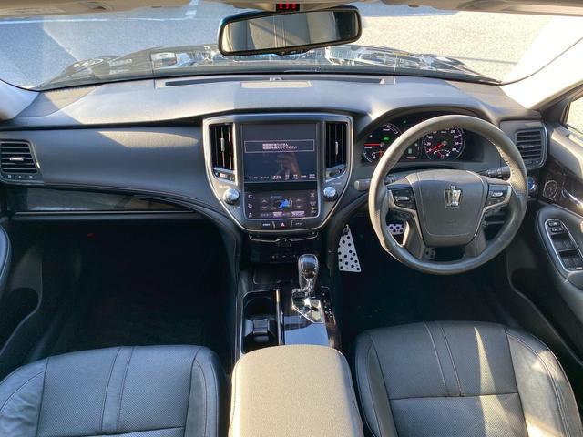 クラウンハイブリッド アスリートＳ　純正ＳＤマルチ　黒革パワーシート　シートエアコン　フルセグ地デジＴＶ　ブルートゥース　ブルーレイ再生　プリクラッシュセーフティ　レーダークルーズコントロール　ビルトインＥＴＣ　バックカメラ（15枚目）