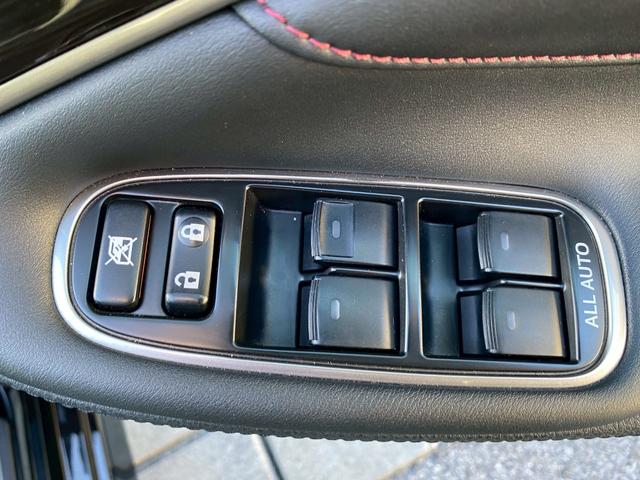 クラウンハイブリッド アスリートＳ　純正ＳＤマルチ　黒革パワーシート　シートエアコン　フルセグ地デジＴＶ　ブルートゥース　ブルーレイ再生　プリクラッシュセーフティ　レーダークルーズコントロール　ビルトインＥＴＣ　バックカメラ（34枚目）