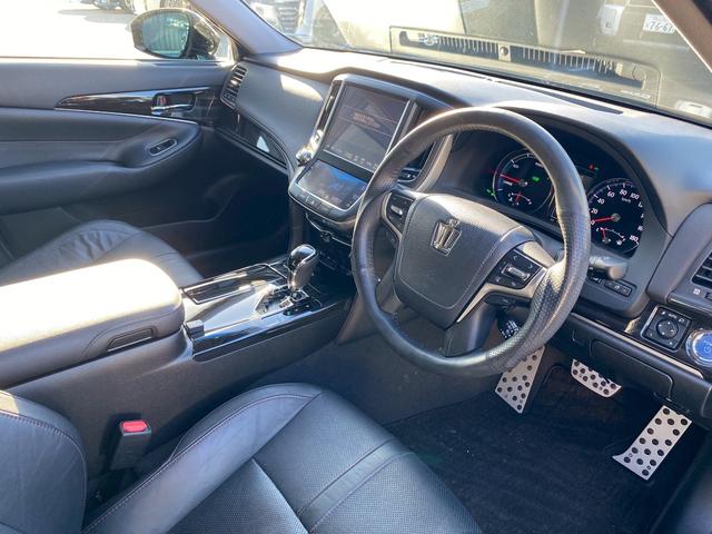 クラウンハイブリッド アスリートＳ　純正ＳＤマルチ　黒革パワーシート　シートエアコン　フルセグ地デジＴＶ　ブルートゥース　ブルーレイ再生　プリクラッシュセーフティ　レーダークルーズコントロール　ビルトインＥＴＣ　バックカメラ（36枚目）