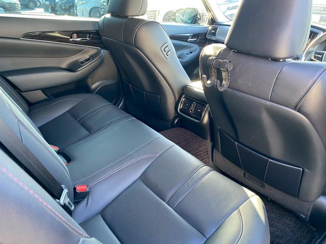 クラウンハイブリッド アスリートＳ　純正ＳＤマルチ　黒革パワーシート　シートエアコン　フルセグ地デジＴＶ　ブルートゥース　ブルーレイ再生　プリクラッシュセーフティ　レーダークルーズコントロール　ビルトインＥＴＣ　バックカメラ（40枚目）