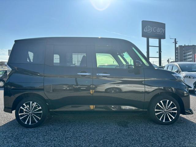 ルーミー カスタムＧ－Ｔ　ユーザー買取車　ワンオーナー車　純正９インチナビ　ブルートゥース　フルセグＴＶ　ビルトインＥＴＣ　両側パワースライドドア　サンシェード　クルーズコントロール　革巻きステアリング　ＵＳＢ端子（8枚目）