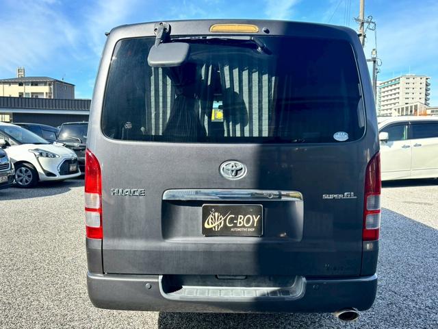 ハイエースバン ロングスーパーＧＬ　純正７インチナビ　バックカメラ　ＤＶＤ再生可　社外シートカバー　フルセグＴＶ　ＥＴＣ　ＡＣ１００Ｖ　フロアカーペット　社外エアロ（10枚目）