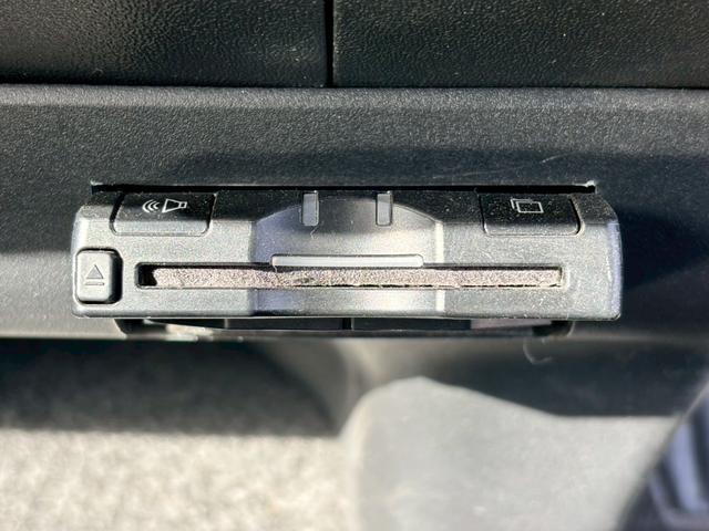 ハイエースバン ロングスーパーＧＬ　純正７インチナビ　バックカメラ　ＤＶＤ再生可　社外シートカバー　フルセグＴＶ　ＥＴＣ　ＡＣ１００Ｖ　フロアカーペット　社外エアロ（27枚目）