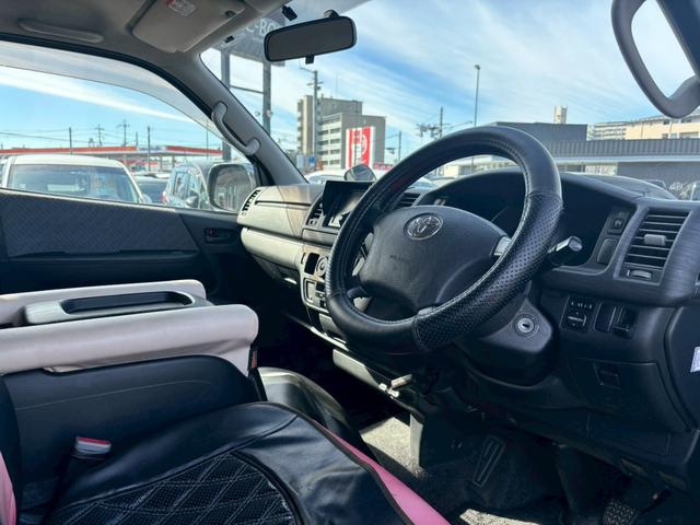 ハイエースバン ロングスーパーＧＬ　純正７インチナビ　バックカメラ　ＤＶＤ再生可　社外シートカバー　フルセグＴＶ　ＥＴＣ　ＡＣ１００Ｖ　フロアカーペット　社外エアロ（30枚目）