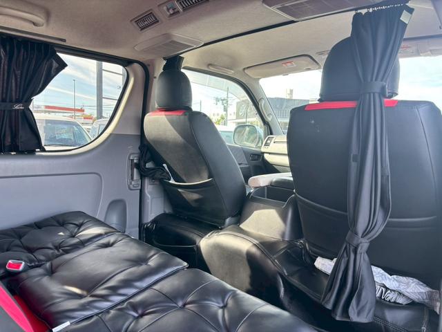 ハイエースバン ロングスーパーＧＬ　純正７インチナビ　バックカメラ　ＤＶＤ再生可　社外シートカバー　フルセグＴＶ　ＥＴＣ　ＡＣ１００Ｖ　フロアカーペット　社外エアロ（35枚目）