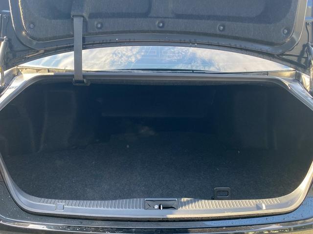 クラウン アスリートＳ　純正ナビ　フルセグＴＶ　ＴＶキット　ビルトインＥＴＣ　クルーズコントロール　車高調　モデリスタフロント・リア・エアロ　バックカメラ　ブルートゥース　パドルシフト　サンルーフ　パワーシート（14枚目）