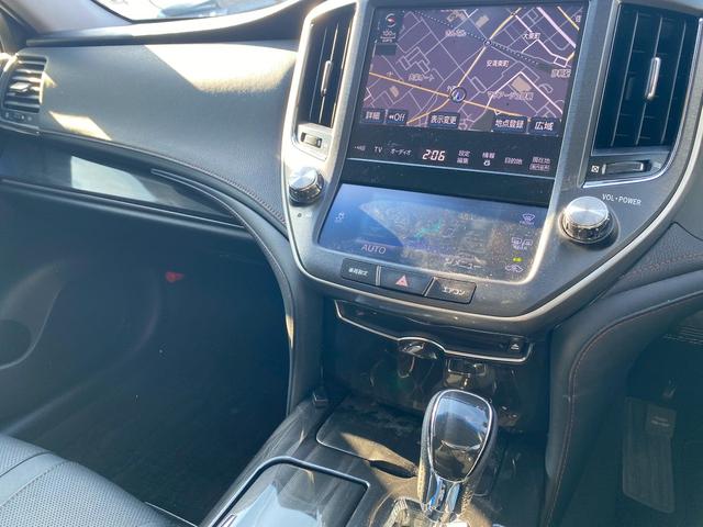 クラウン アスリートＳ　純正ナビ　フルセグＴＶ　ＴＶキット　ビルトインＥＴＣ　クルーズコントロール　車高調　モデリスタフロント・リア・エアロ　バックカメラ　ブルートゥース　パドルシフト　サンルーフ　パワーシート（21枚目）