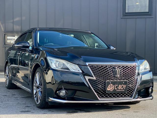クラウンハイブリッド アスリートＳ　純正ナビ　フルセグＴＶ　ミラー型ドラレコ　ビルトインＥＴＣ　サンルーフ　バックカメラ　ブルートゥース　社外サイドカメラ　クルーズコントロール　パワーシート　４本出しマフラー（7枚目）