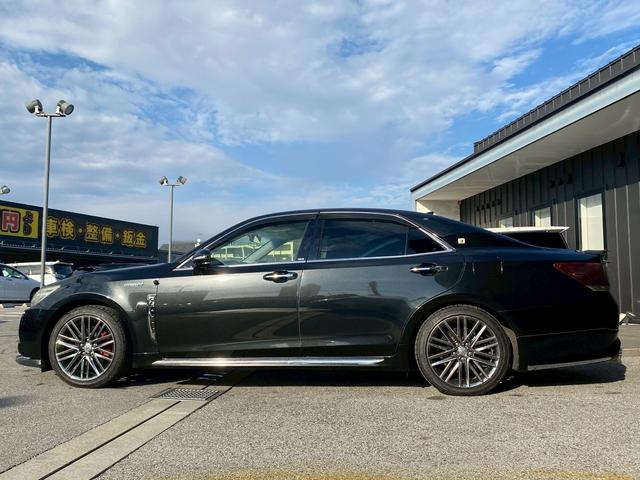 クラウンハイブリッド アスリートＳ　純正ナビ　フルセグＴＶ　ミラー型ドラレコ　ビルトインＥＴＣ　サンルーフ　バックカメラ　ブルートゥース　社外サイドカメラ　クルーズコントロール　パワーシート　４本出しマフラー（12枚目）