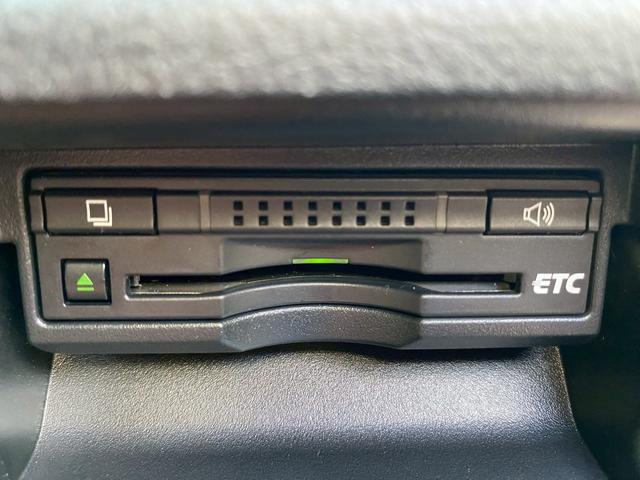 クラウンハイブリッド アスリートＳ　純正ナビ　フルセグＴＶ　ミラー型ドラレコ　ビルトインＥＴＣ　サンルーフ　バックカメラ　ブルートゥース　社外サイドカメラ　クルーズコントロール　パワーシート　４本出しマフラー（29枚目）