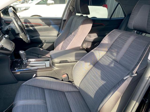 クラウンハイブリッド アスリートＳ　純正ナビ　フルセグＴＶ　ミラー型ドラレコ　ビルトインＥＴＣ　サンルーフ　バックカメラ　ブルートゥース　社外サイドカメラ　クルーズコントロール　パワーシート　４本出しマフラー（38枚目）