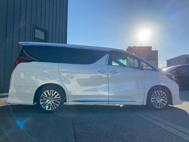 アルファード 2.5S Cパッケージ 純正10インチSDナビ フルセグ地デジTV ブルートゥース 純正フリップダウンモニター プリクラッシュセーフティ レーダークルーズコントロール バックカメラ ビルトインETC ステアリングヒーター(8枚目)