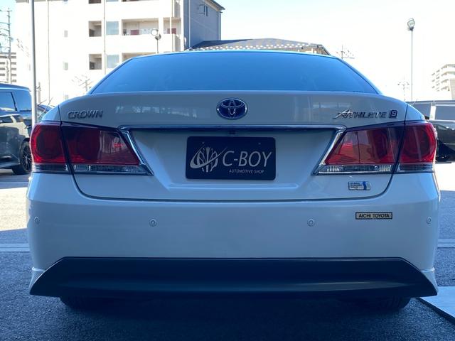 クラウンハイブリッド アスリートＳ　プリクラッシュセーフティ　レーダークルーズコントロール　クリアランスソナー　パワーシート　シートヒーター　ステアリングヒーター　ステアリモコン　ＵＳＢ入力　ビルトインＥＴＣ　ディスチャージヘッドライト（10枚目）
