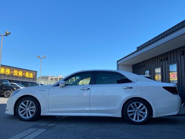 クラウンハイブリッド アスリートＳ　プリクラッシュセーフティ　レーダークルーズコントロール　クリアランスソナー　パワーシート　シートヒーター　ステアリングヒーター　ステアリモコン　ＵＳＢ入力　ビルトインＥＴＣ　ディスチャージヘッドライト（12枚目）